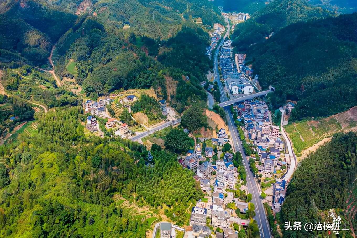 浙江丽水青山绿水,丽水松阳群山环绕