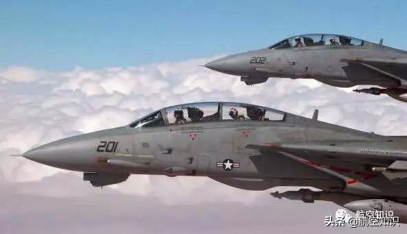 美国f14雄猫战斗机视频,最后的f-14雄猫战斗机