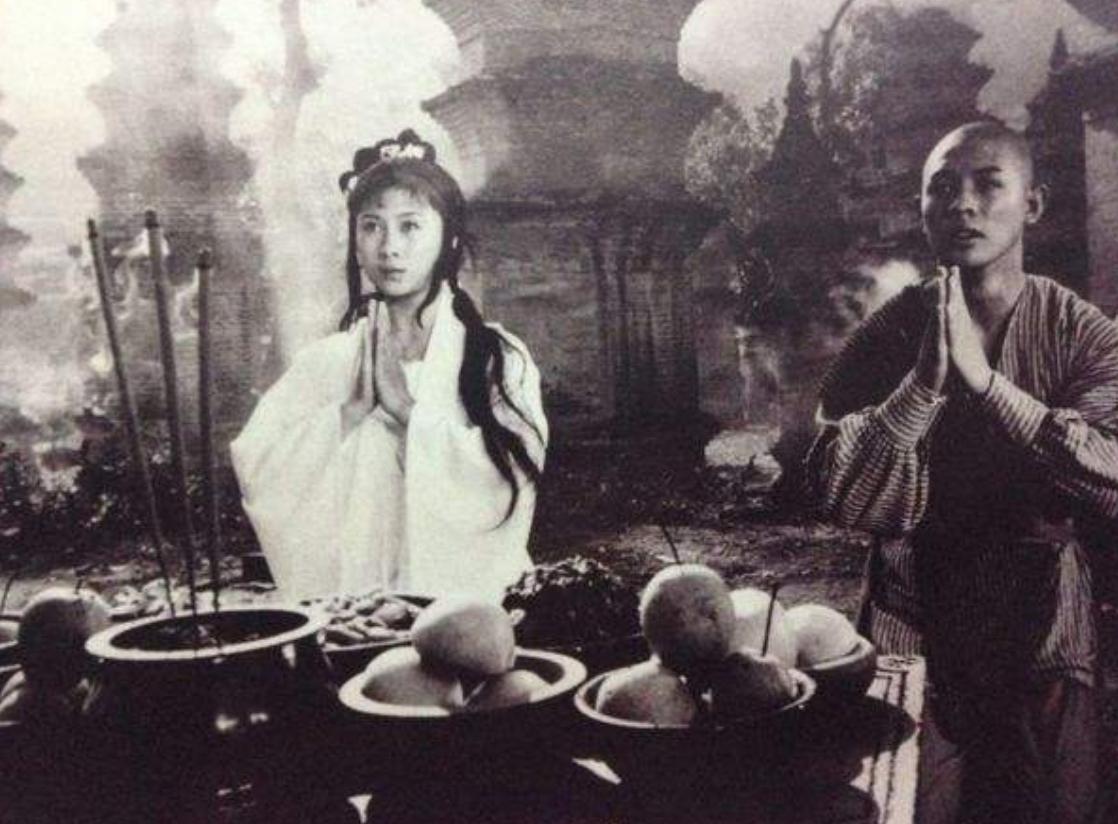 拍少林寺的李连杰有多大岁数,李连杰拍少林寺时多大