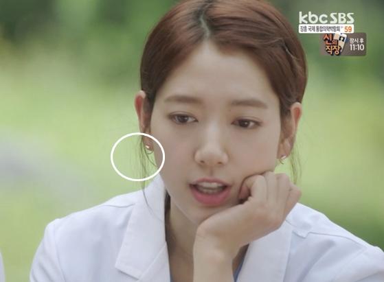 韩国百搭小黑裙的短款,韩国饰品品牌排行榜