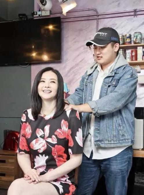 21年因为吸毒被抓的女艺人,16年因吸毒被抓的艺人发长文