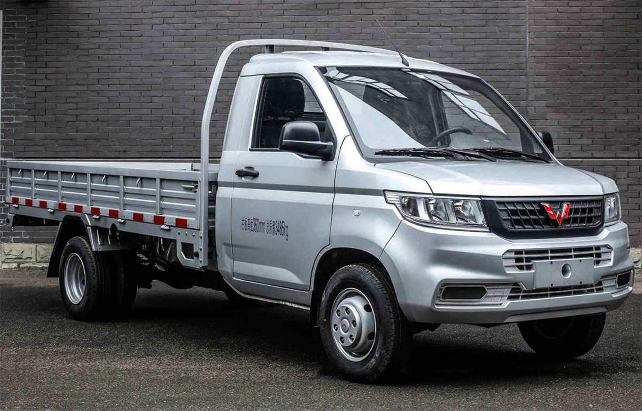 五菱荣光新卡2.45米车型新车,五菱荣光新卡6轮