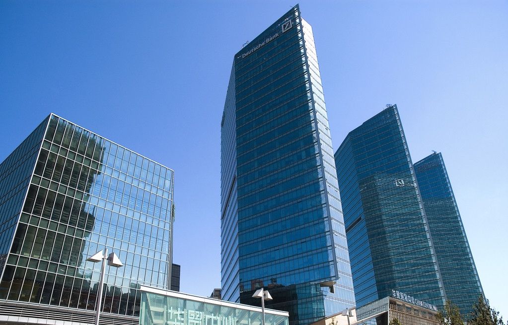 最新的中国十大暴利行业你可了解,那些看似不起眼却非常挣钱的工作