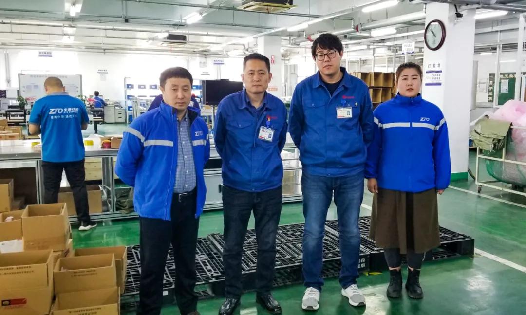 快递生产线工厂,快递工厂的商品是如何打包生产的