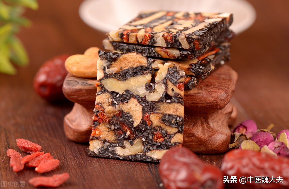 经期吃红枣黑糖姜水好吗,月经期可以吃红枣枸杞红糖水吗