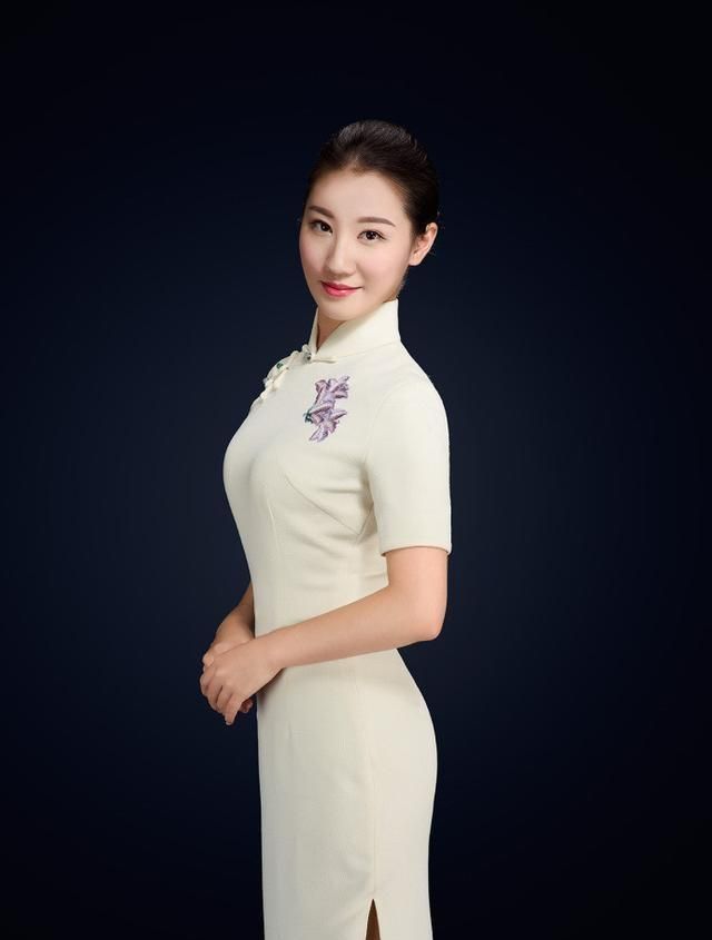 请欣赏风姿绰约的旗袍秀中国韵味,最美空姐旗袍秀视频