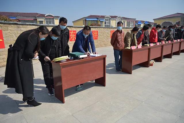 河南上蔡：诞生“芦笋王”单棵拍卖300元