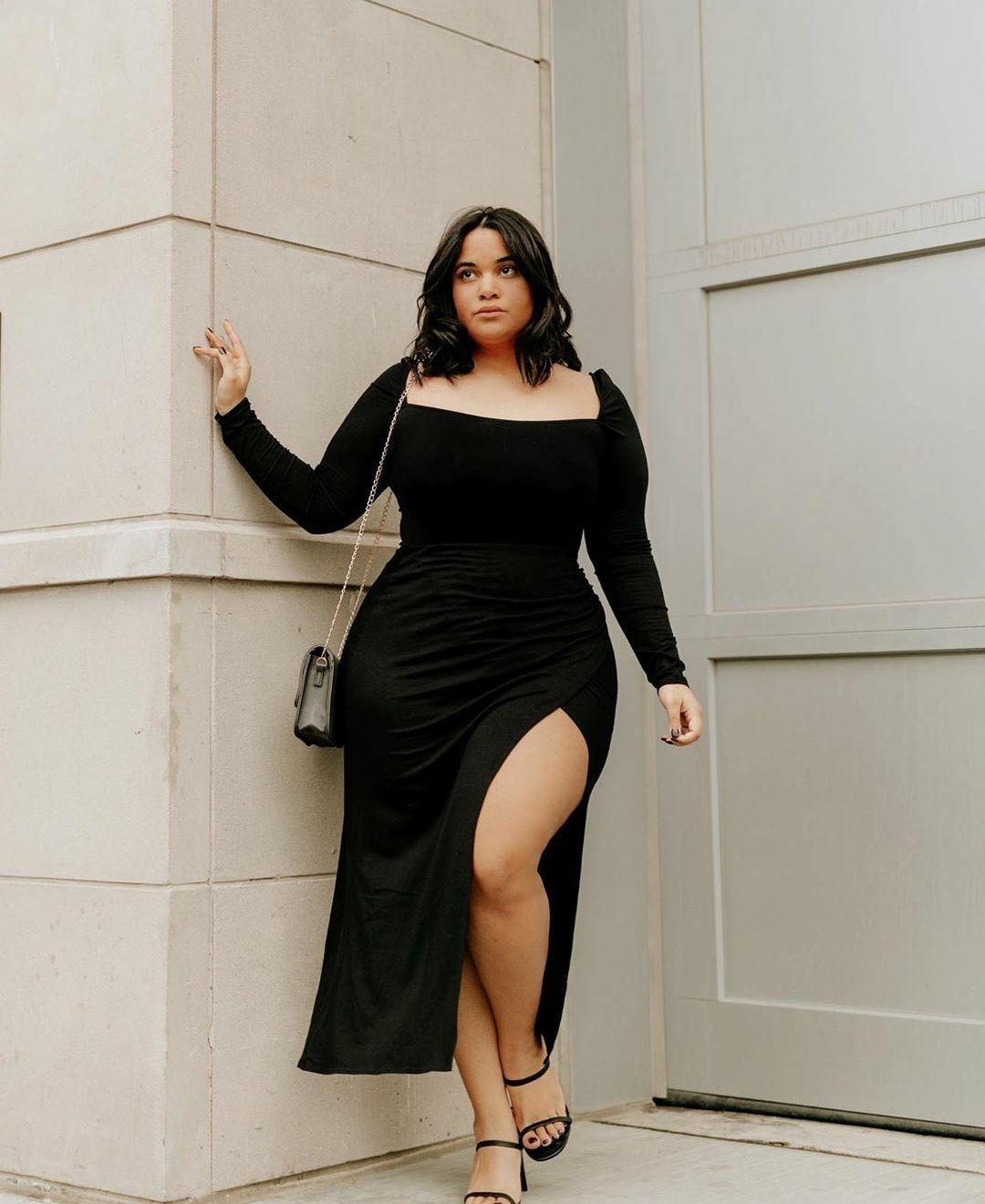 胖就一定不美吗？大码模特酷爱紧身衣，赘肉紧勒仍自信与瘦人比美