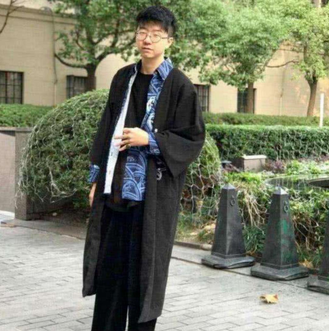 李诞说人间不值得下一句是什么,人间不值得但你值得李诞