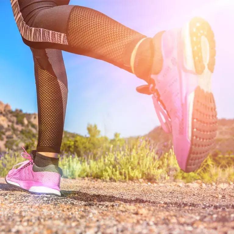 跑步不受伤很简单只要做到这10点,做好这四点让跑步不再受伤