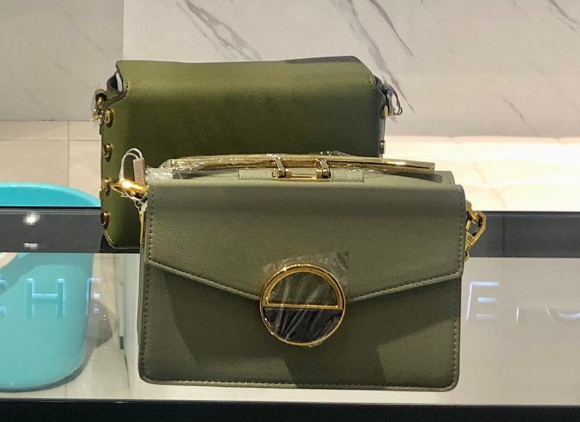 小ck线上撞脸,小ck线上线下区别