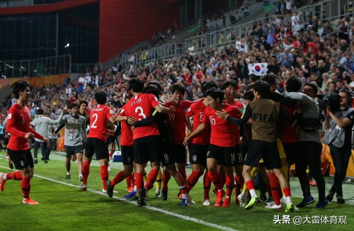 在大赛中淬炼成长，世青赛16强日韩足球再相逢