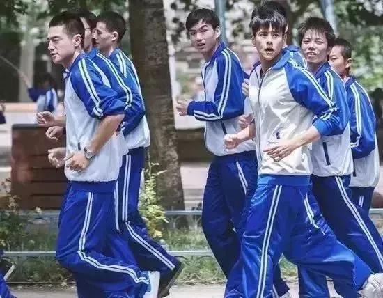 天津神仙校服,天津各个职大的校服