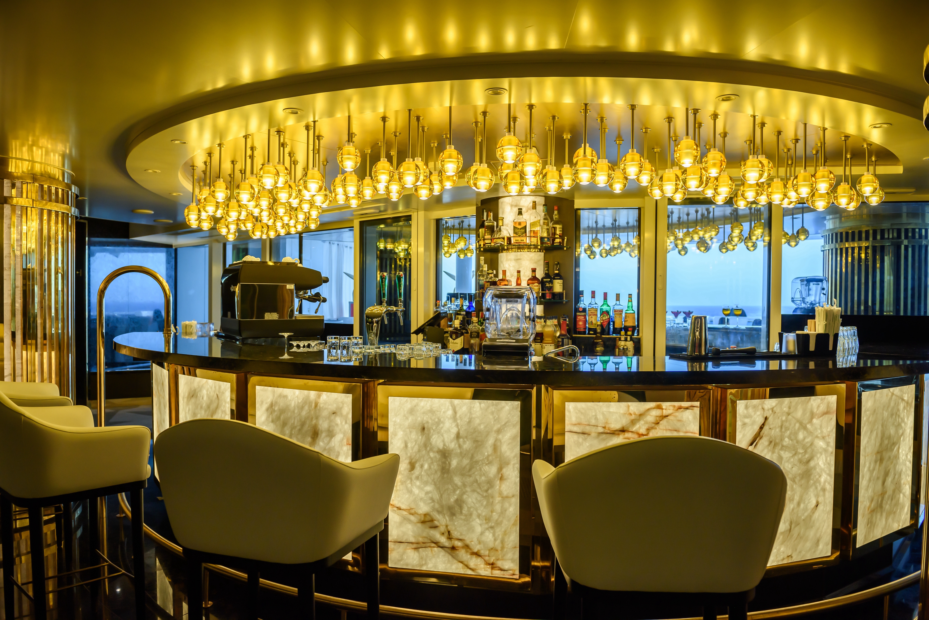 与你开启一场浪漫的邮轮之旅,赴一场浪漫的约会加勒比海盗