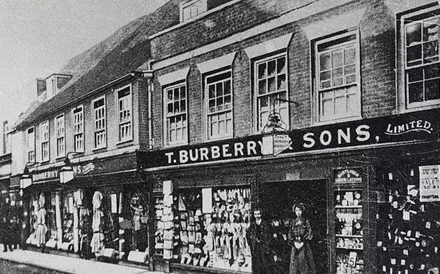 下雨时的伦敦,雨天的伦敦视频