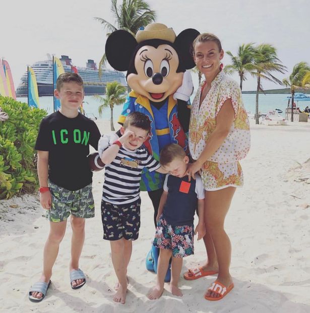 鲁尼及女友,鲁尼交往的所有女友