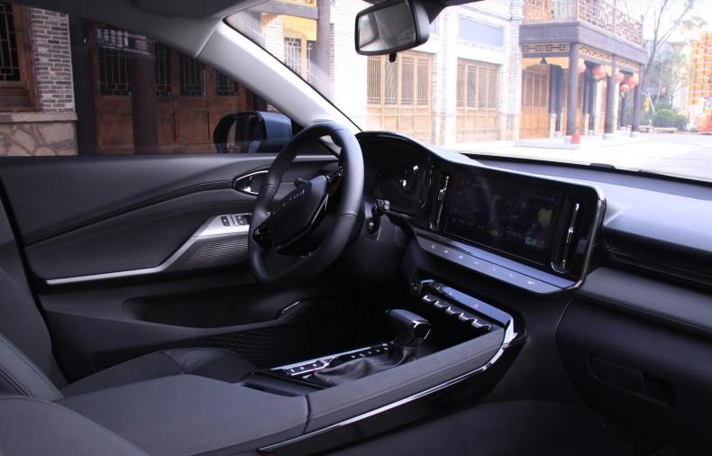 宝骏瓦罐车valli原车尺寸多大,宝骏瓦罐车valli沉浸体验