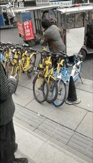 情感23张图片,23张爱与人性的照片