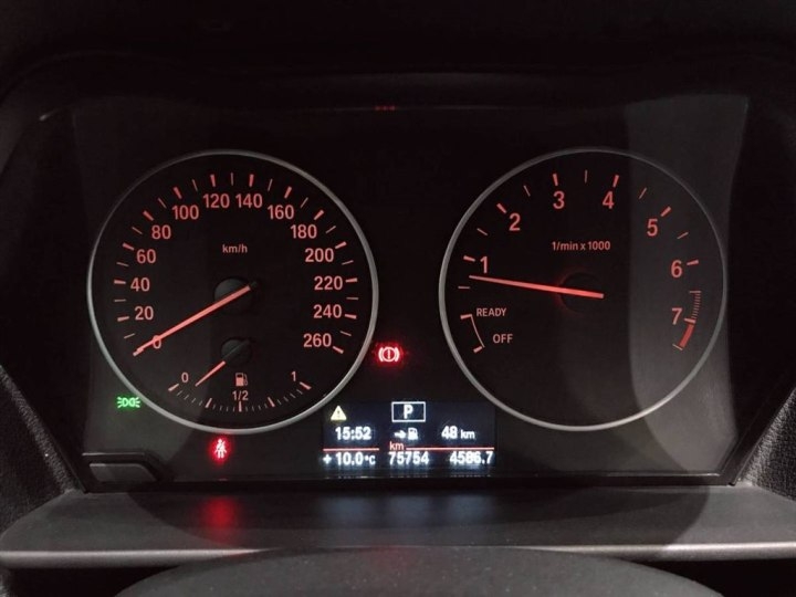 宝马1系小钢炮116,宝马14款116i能插u盘吗