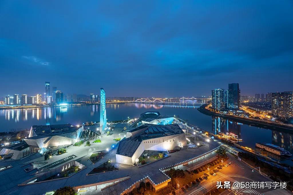 抢滩金九银十车展,6大著名购物中心