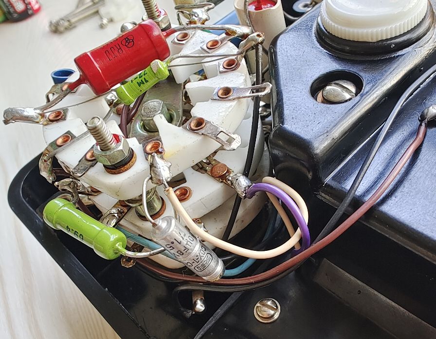 无线电爱好者的第一块表！曾经的一代王者500万用表的前世今生