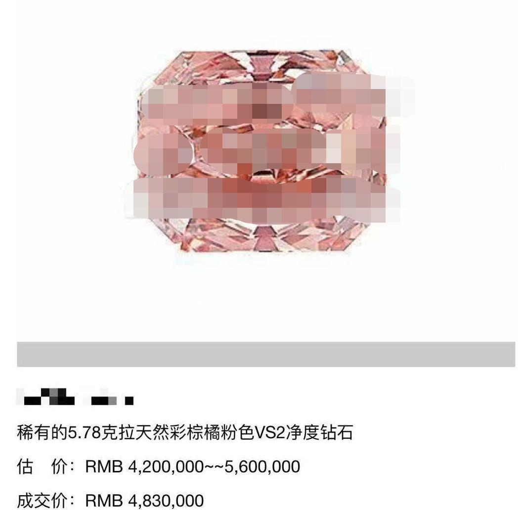 范冰冰最近出席活动照片一身西装,范冰冰戴棒球帽戴墨镜现身机场