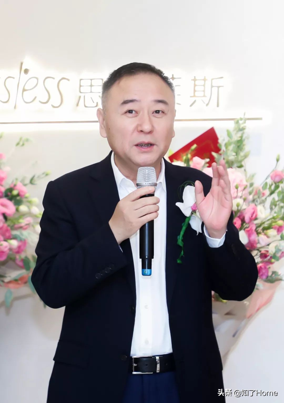 曲美收购挪威ekornes成功了吗,曲美挪威躺和stressless挪威椅