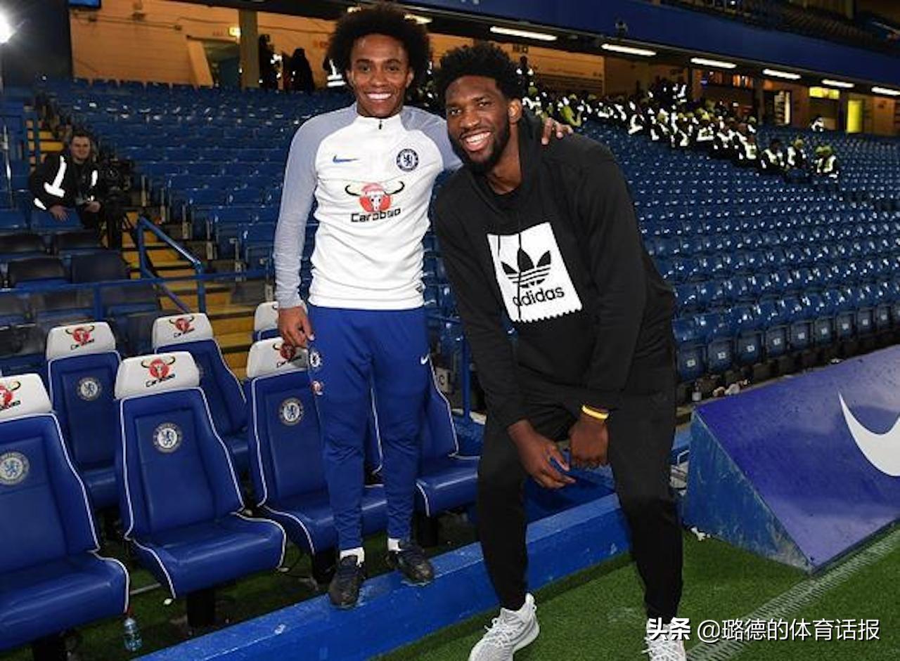 梅西c罗谁是足坛第一人,足球球星c罗梅西合影