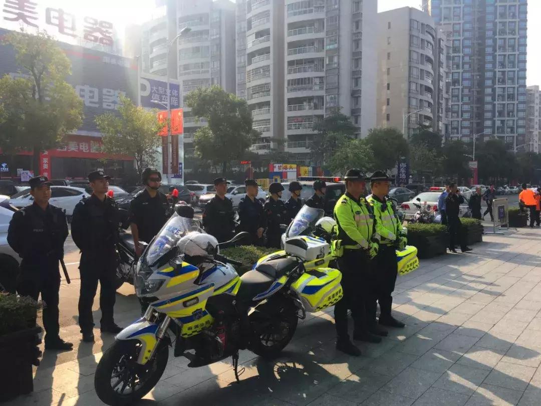 爱前行公益活动,爱行路公益活动