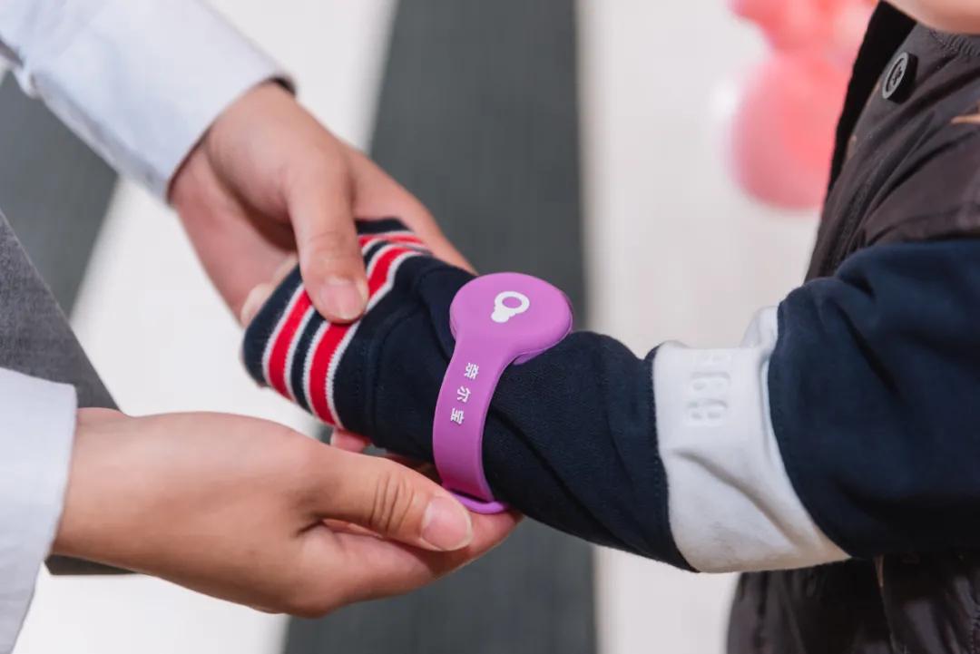 奈尔宝亲子乐园低至4折,奈尔宝亲子中心通用票十几个人