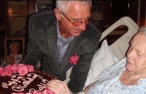 她被骂高级*女妓**，遭性侵生下女儿，69岁嫁给王子，却悲惨而死