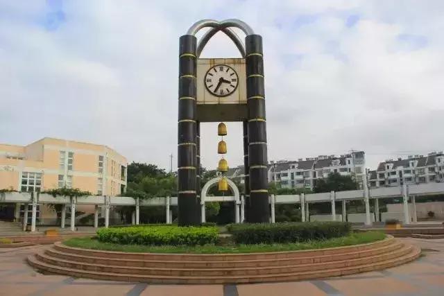 江浦高级中学算不算重点高中,江苏省江浦高级中学在全国出名了