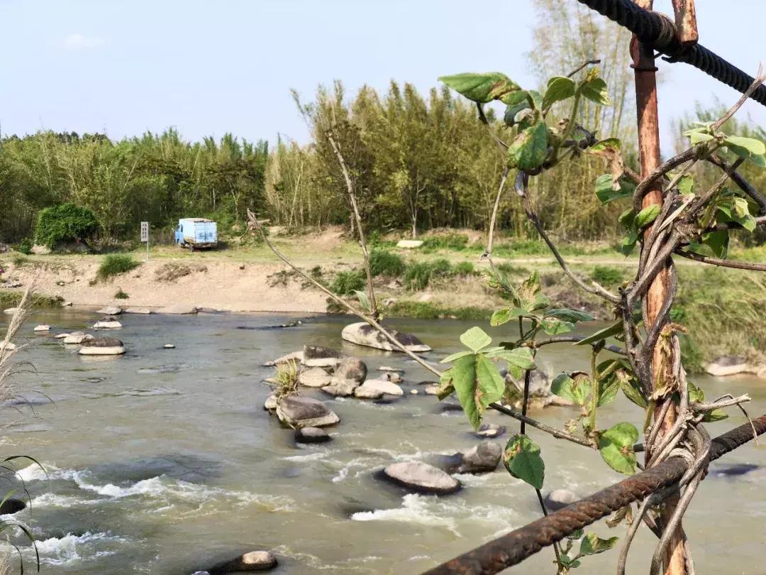 越过山丘才发现它如此优秀,越过山丘发现一无所有