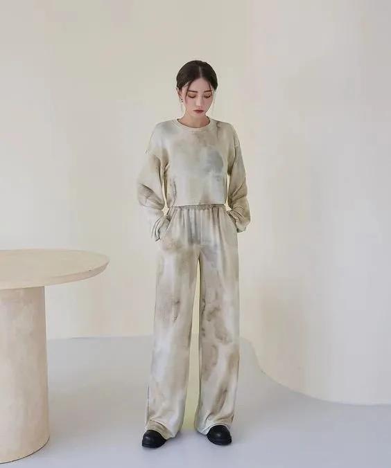 宣美拉长腿,宣美的腿真的那么长么