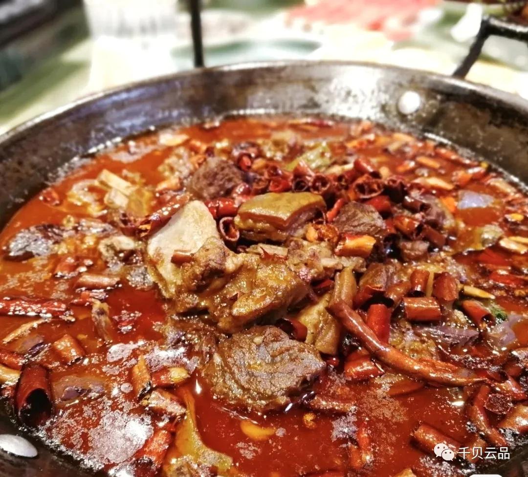 排队半个小时只为吃上一口鳗鱼饭,排队都吃不上的私房菜