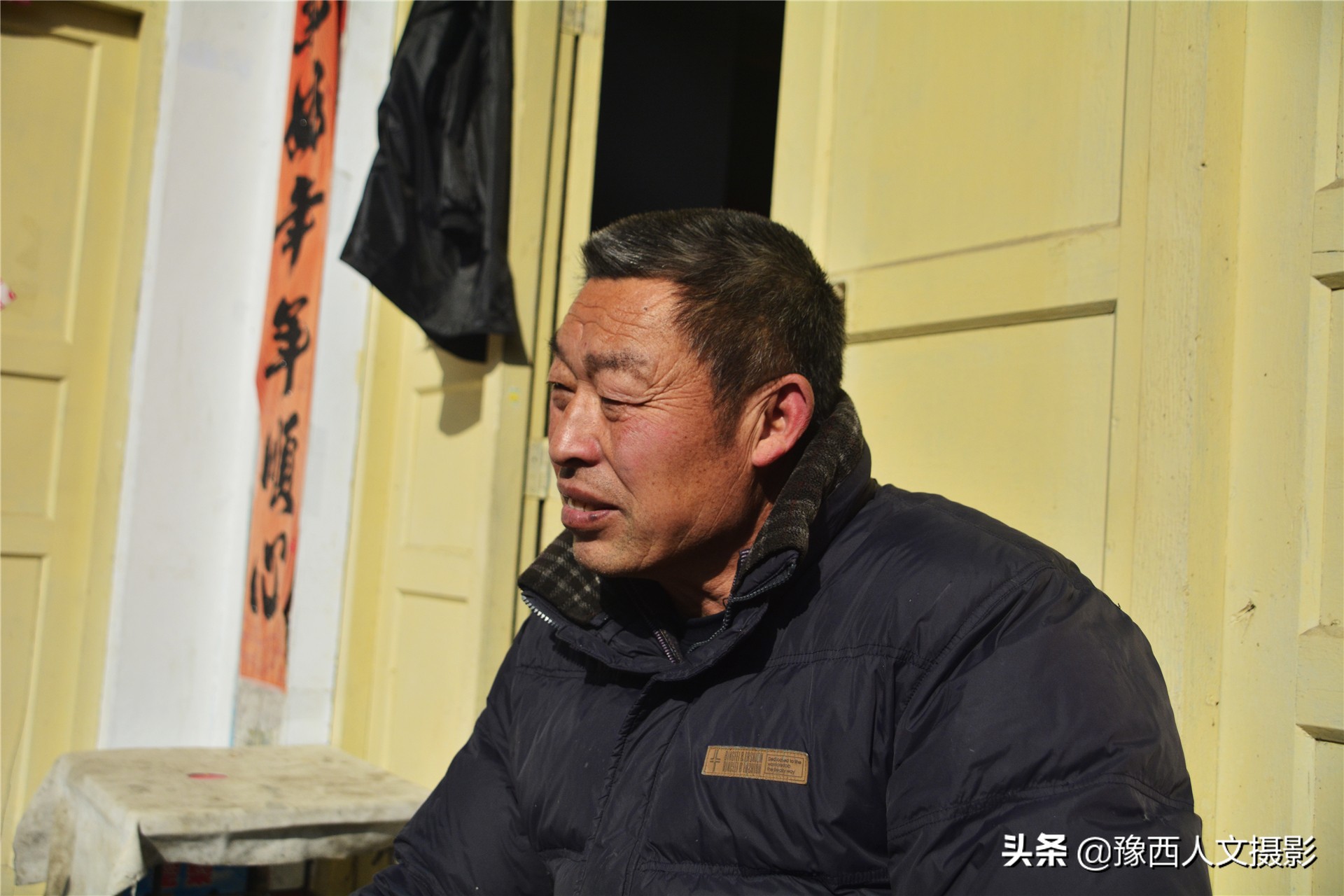 农村大叔酿酒五粮液,栾川自酿五粮液