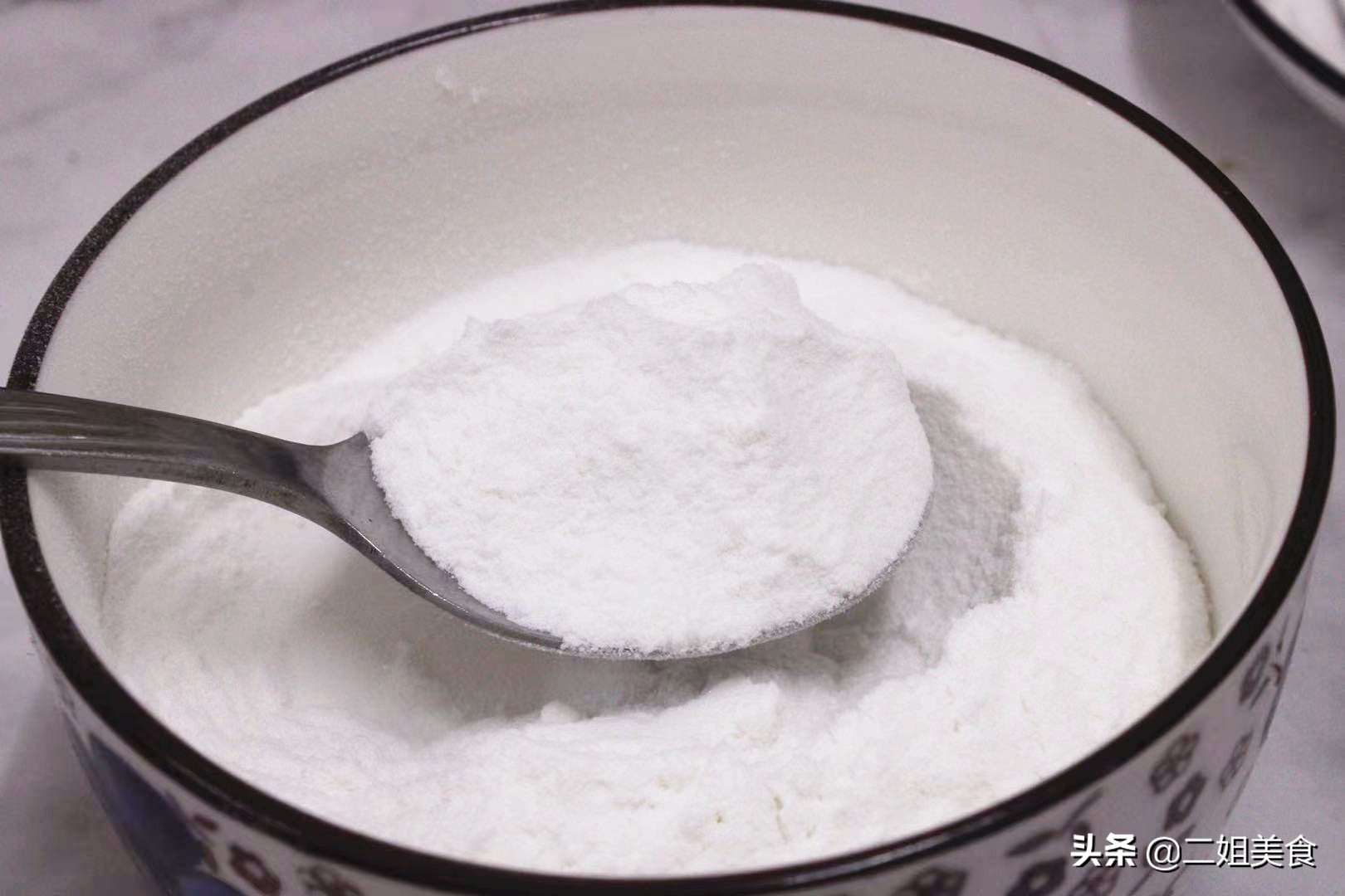 发酵粉和泡打粉有什么区别,发酵粉和泡打粉发面有什么区别