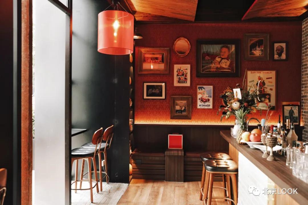 国贸旁边的楼顶酒吧,国贸下的酒