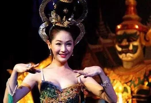 这部泰国人妖纪录片，绝对颠覆你对变性人的认知