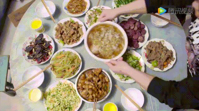 明星投毒吓人事件,深夜放毒招人恨的视频