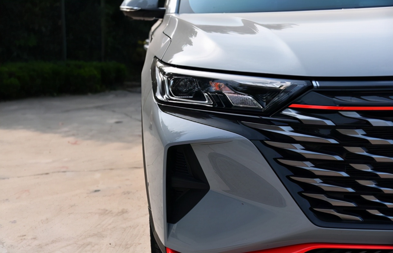 19年东风风神ax71.5t手动油耗,2015款风神ax7如何看平均油耗