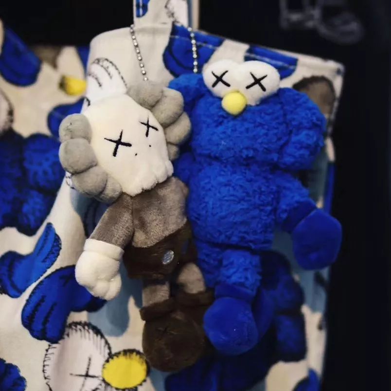 大侦探皮卡丘冬季穿搭,陪女生去看电影需要准备什么