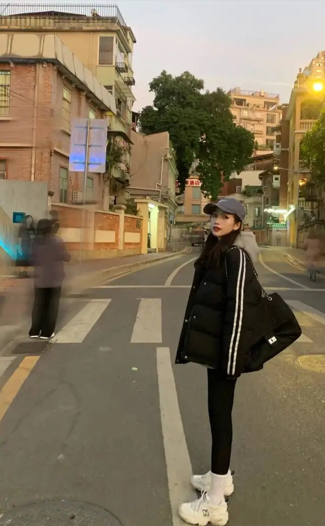 适合北方冬天穿的鲨鱼裤袜子,现在流行鲨鱼裤还是打底裤袜