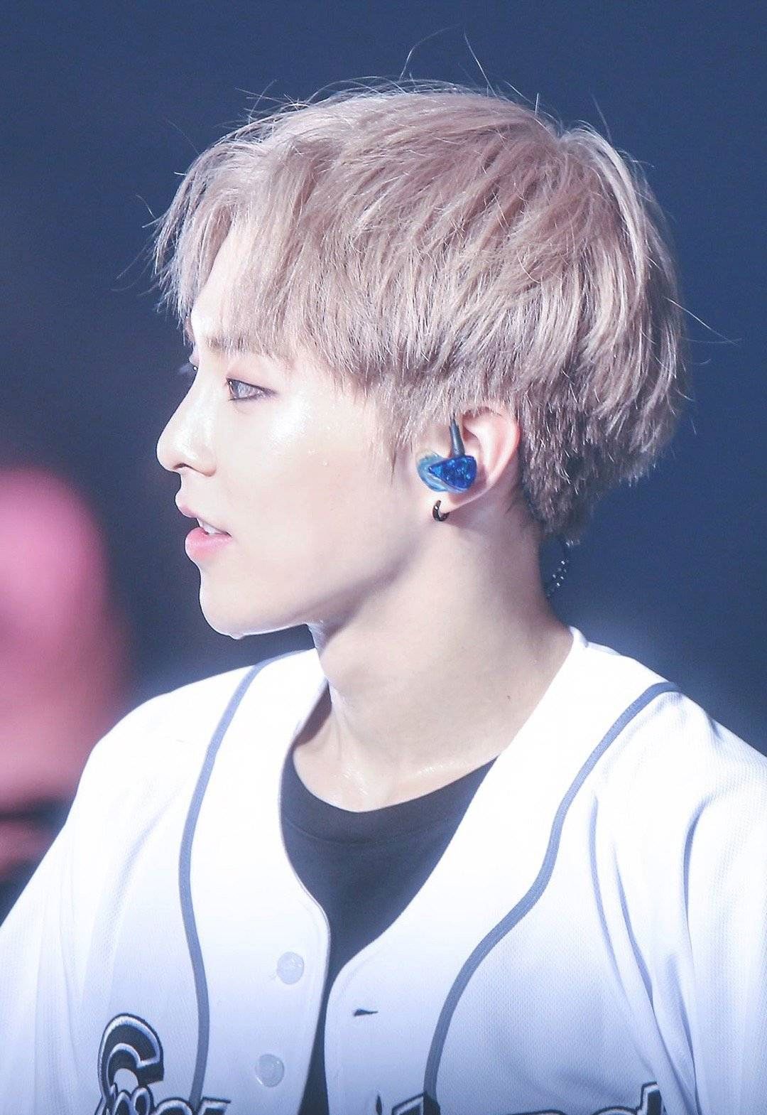 exo金珉锡一步跨全团,exo金珉锡在队伍里是什么位置