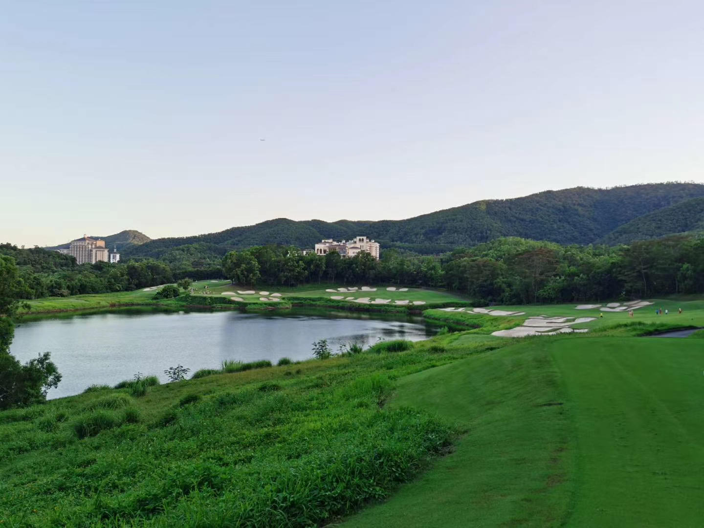 深圳高尔夫俱乐部是怎么收费的,深圳高尔夫场收费价格