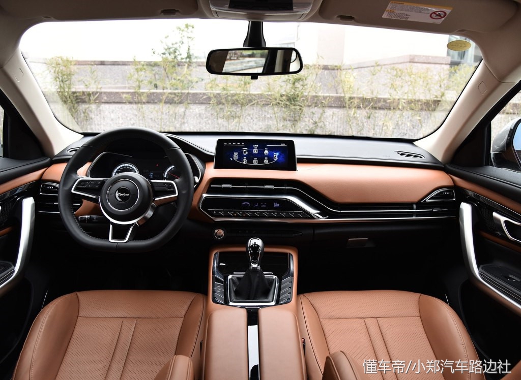 众泰t500顶配和其他区别,众泰汽车翻盘