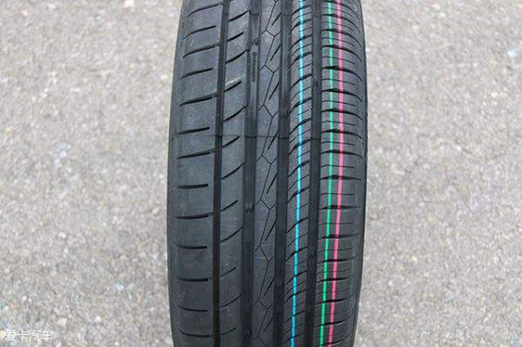 电动车倍耐力轮胎好还是米其林好,倍耐力和米其林的防爆轮胎哪个好