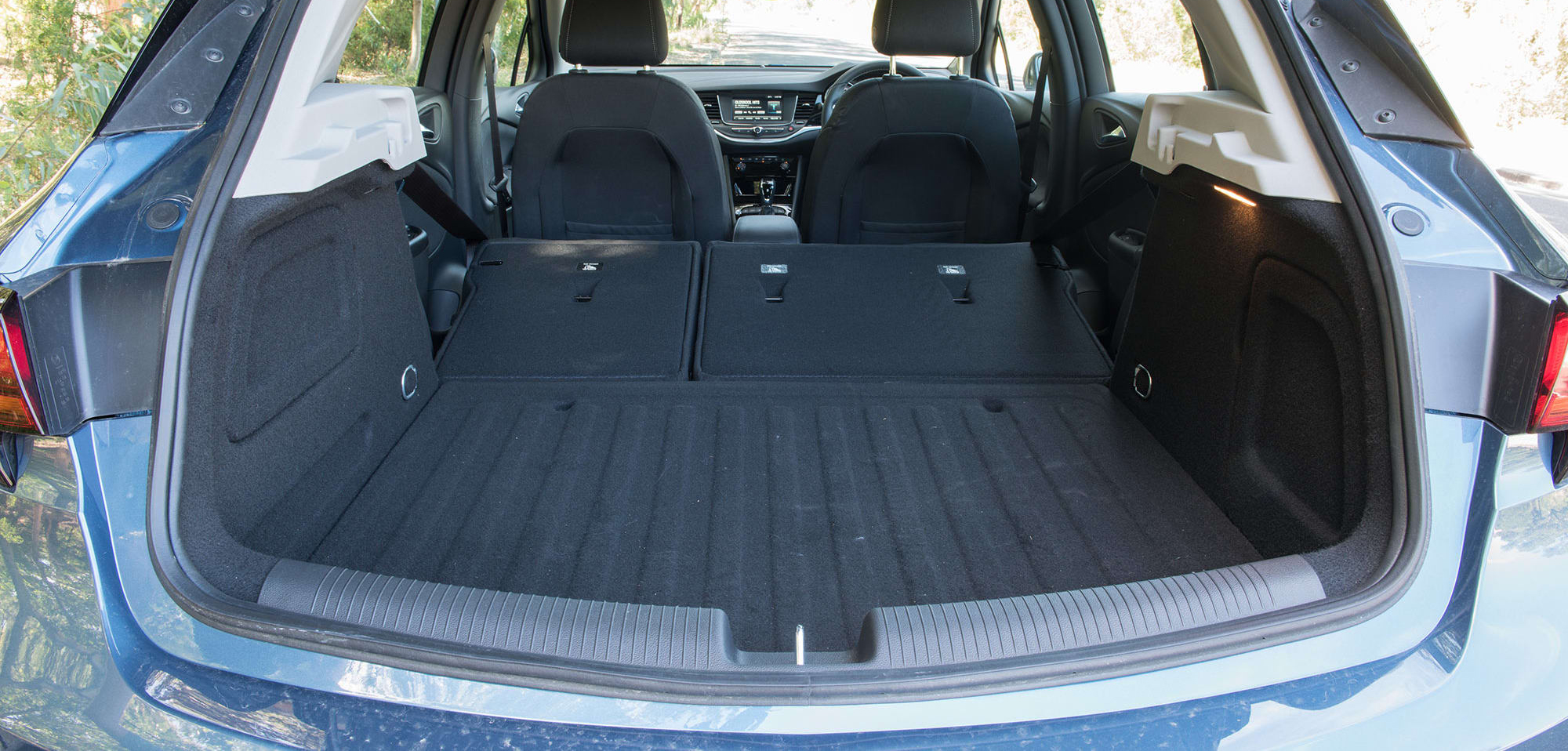 国内别克威朗开起来太过平淡，澳洲版威朗动力性能才更具看点