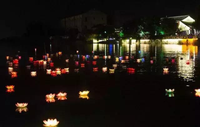 元宵节快乐灯火映万家良宵共团圆,灯亮心暖