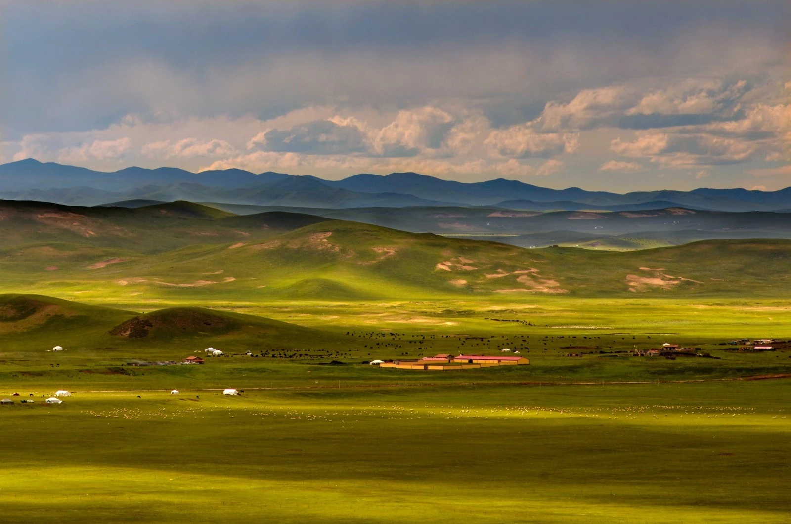 自驾从成都到红原草原旅游攻略,成都自驾若尔盖草原视频